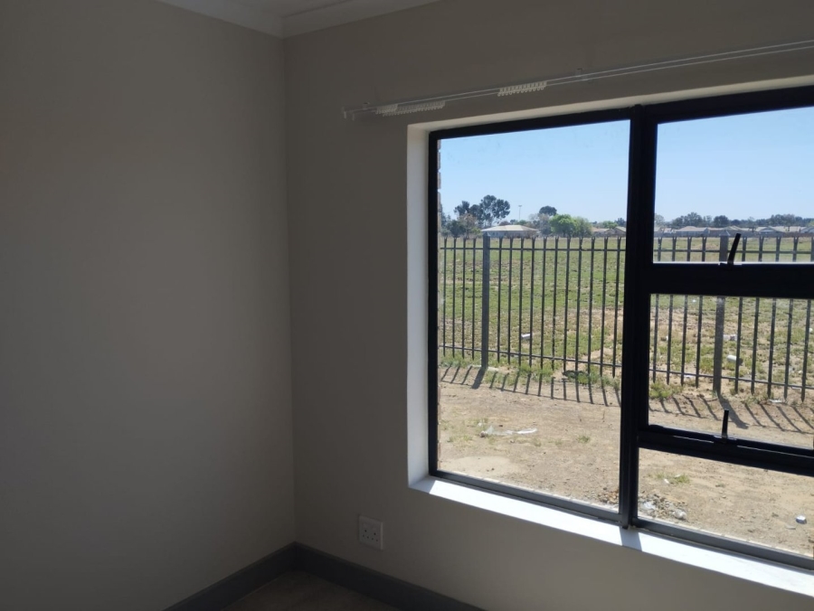 2 Bedroom Property for Sale in Heidedal Free State